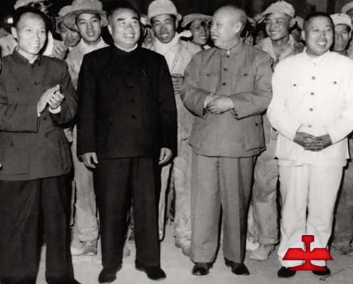 1959年毛澤東同志親切接見全國著名勞動模范、鞍鋼老英雄孟泰